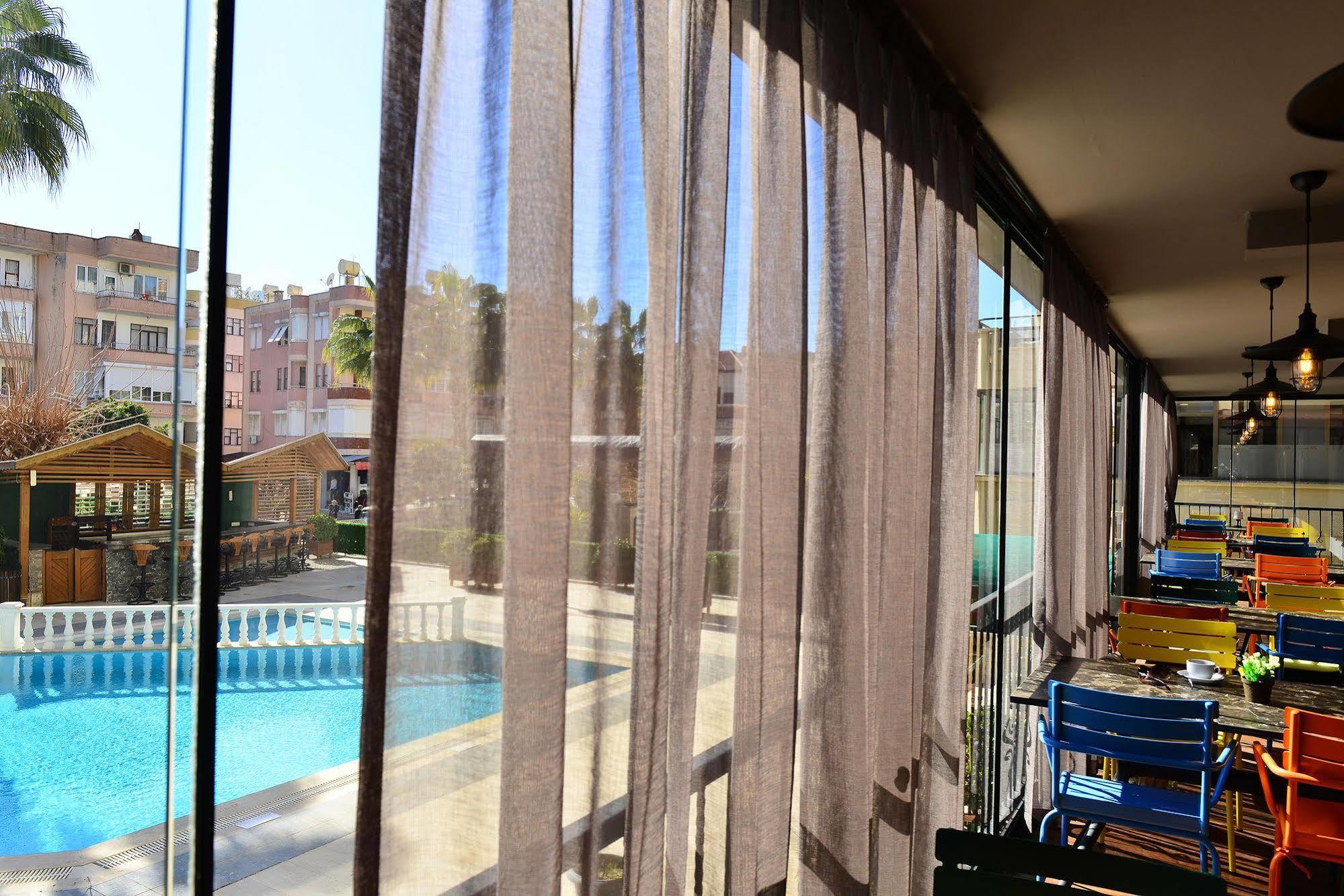 Prince Apart & Hotel Alanya Esterno foto